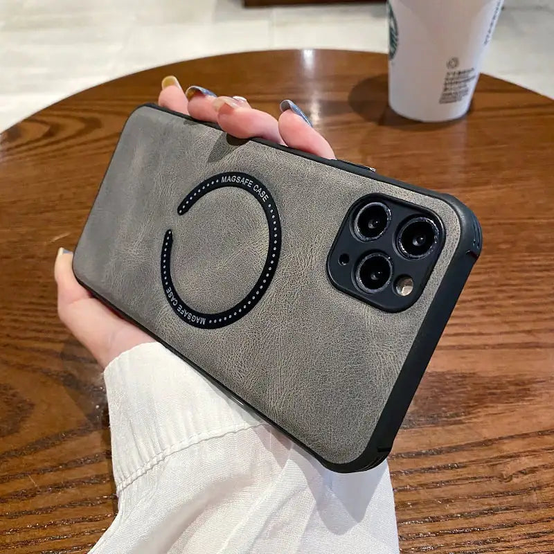 Professional Magnetic Charging Case